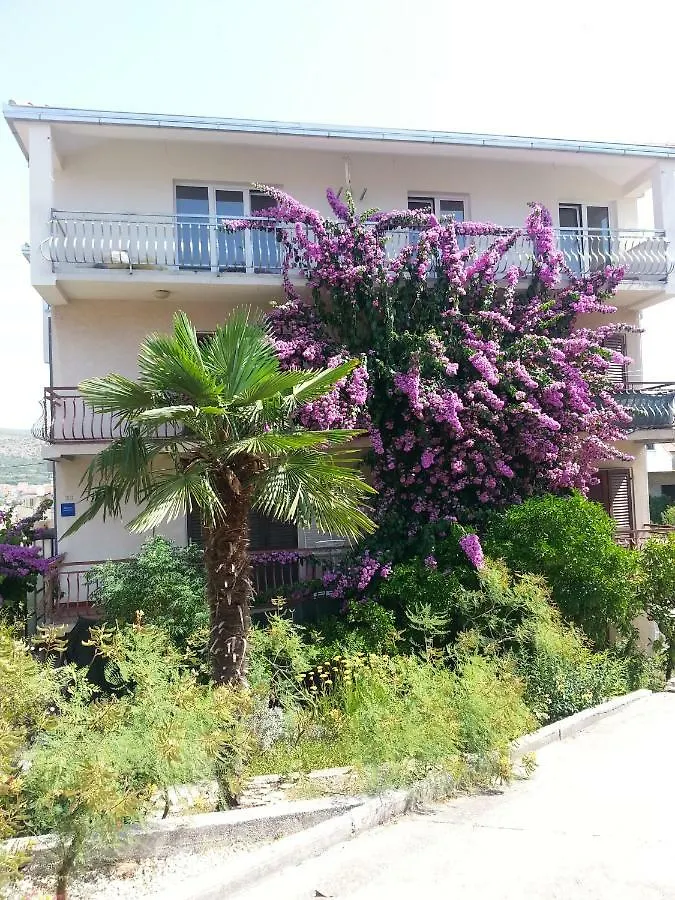 Mravak Apartments Trogir