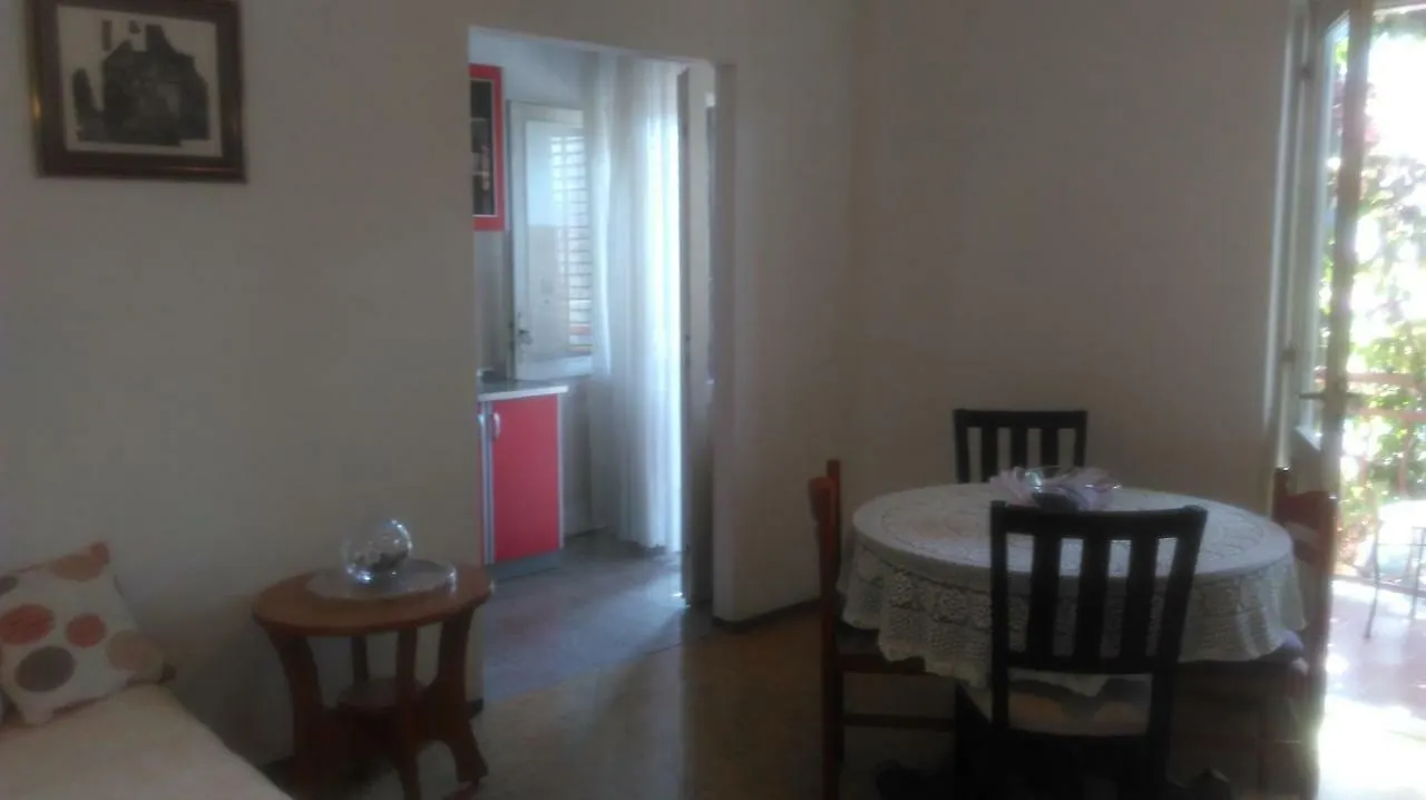 Mravak Apartments Trogir